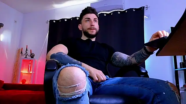 MightyAaron66 online show from 04-07-26, 04:35