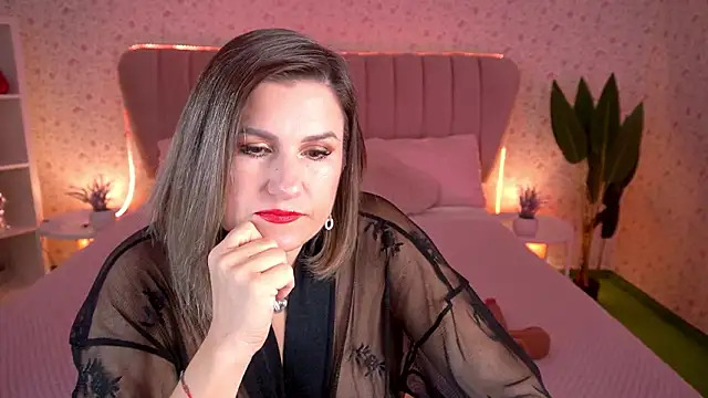 KiraRoxx online show from 02-18-26, 06:04