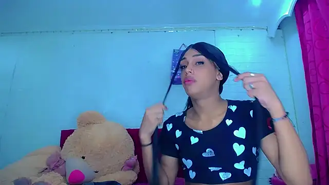 NahomiCamper online show from 03-28-26, 09:47