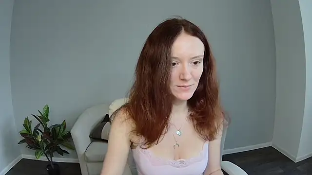 Snapshot of BarbaraStily chatting on 07-18-26, 12:42 BarbaraStily online show from 07-18-26, 12:42
