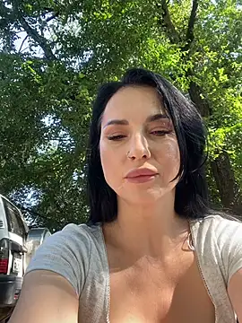 Snapshot of Roxana-Sexy chatting on 06-13-26, 03:26 Roxana-Sexy online show from 06-13-26, 03:26