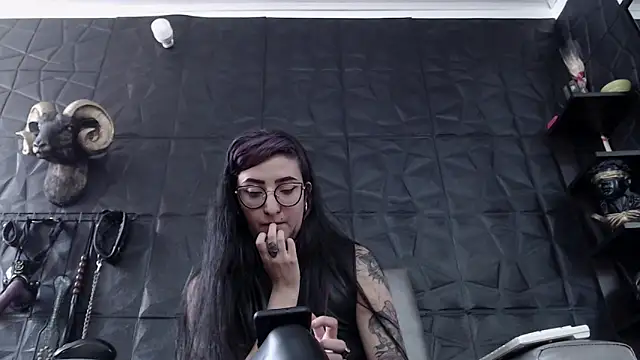 Snapshot of Agata_Darkness chatting on 04-28-26, 05:40 Agata Darkness online show from 04-28-26, 05:40