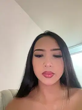 Snapshot of SOPHIACANDY19_ chatting on 05-10-26, 10:15 SOPHIACANDY19 online show from 05-10-26, 10:15
