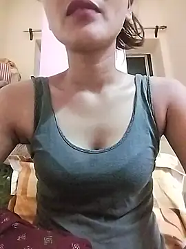 MISSQUEEN48 online show from 07-14-26, 02:56