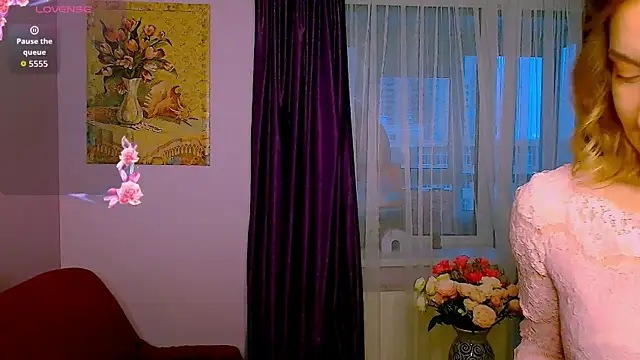 Snapshot of TaylorBre chatting on 11-22-25, 06:34 TaylorBre online show from 11-22-25, 06:34