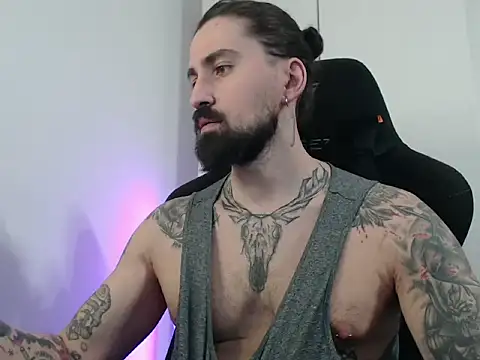 MateoHunk online show from 11-18-25, 11:03