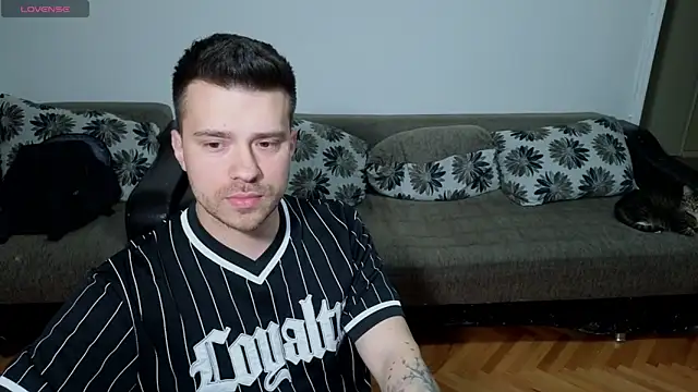 Snapshot of JohnnyStepBro chatting on 04-21-26, 10:34 JohnnyStepBro online show from 04-21-26, 10:34