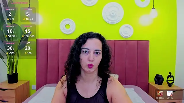 Linda Insatiable online show from 04-09-26, 01:38