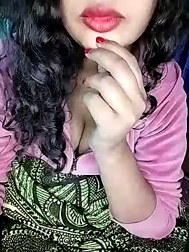 Miss-Siyaa online show from 12-21-24, 07:06