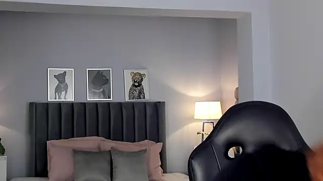 Madie  collins online show from 01-10-26, 11:23