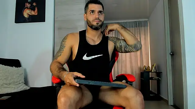 Snapshot of SamirHazard97 chatting on 06-30-26, 10:11 SamirHazard97 online show from 06-30-26, 10:11