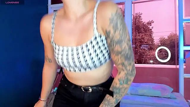 MelaniieRoux online show from 03-27-26, 07:46