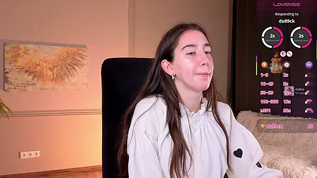 Snapshot of Belle_Via chatting on 07-12-26, 05:53 Belle Via online show from 07-12-26, 05:53