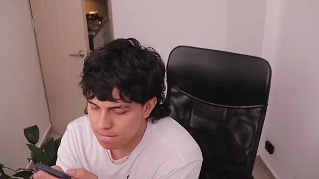 Tony Hoffa online show from 03-06-26, 10:17