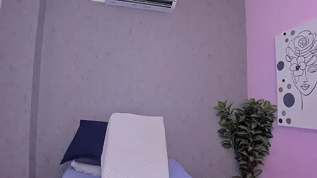 Snapshot of Tiffany_mendez chatting on 05-11-26, 12:11 Tiffany mendez online show from 05-11-26, 12:11
