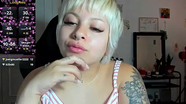 Snapshot of sammymoon chatting on 06-30-26, 08:37 sammymoon online show from 06-30-26, 08:37