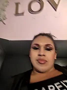 Snapshot of kimCosseyy chatting on 02-05-26, 02:05 kimCosseyy online show from 02-05-26, 02:05