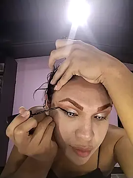 Snapshot of kimCosseyy chatting on 02-06-26, 02:05 kimCosseyy online show from 02-06-26, 02:05