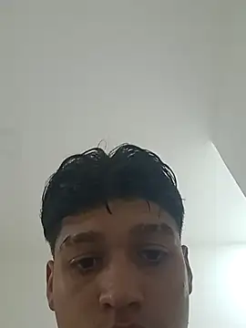 Snapshot of Reidendick99 chatting on 02-09-25, 04:25 Reidendick99 online show from 02-09-25, 04:25