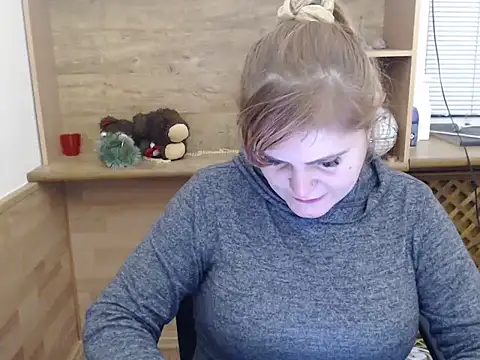 DaniellaKiss online show from 01-12-26, 04:45