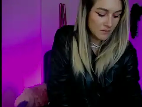 Snapshot of kim_jeins11 chatting on 12-10-24, 10:16 kim jeins11 online show from 12-10-24, 10:16