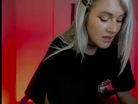 Snapshot of kim_jeins11 chatting on 01-12-25, 02:56 kim jeins11 online show from 01-12-25, 02:56