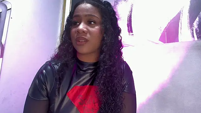 Snapshot of Sofi_Fox_ chatting on 04-24-26, 04:04 Sofi Fox online show from 04-24-26, 04:04