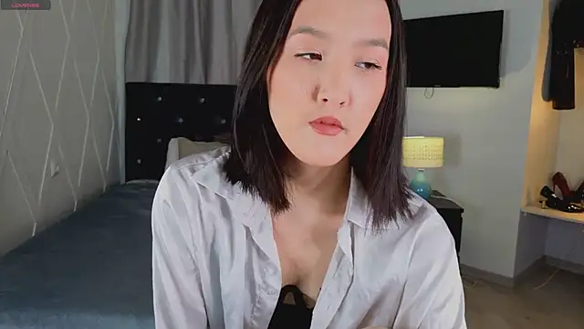 CarrieAmber online show from 03-31-26, 02:17