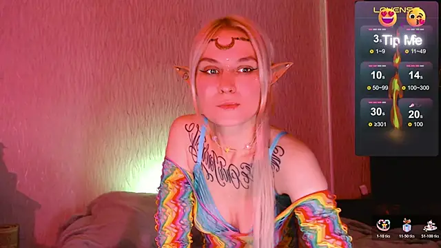 Snapshot of mischellemeow13 chatting on 11-04-25, 06:01 mischellemeow13 online show from 11-04-25, 06:01