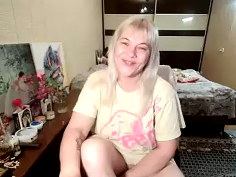Lia Laguna77 online show from 07-10-26, 05:26