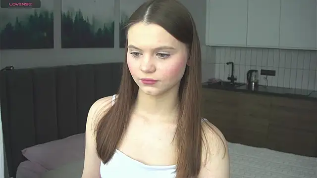 Snapshot of its_me_lissa_ chatting on 06-10-26, 01:43 its me lissa online show from 06-10-26, 01:43
