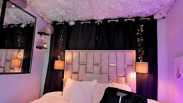 Nathan Smith  online show from 10-10-25, 07:35