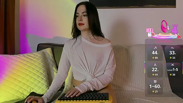 Snapshot of Ann_Sweer chatting on 04-08-26, 05:57 Ann Sweer online show from 04-08-26, 05:57