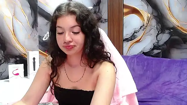 Snapshot of lilimini032 chatting on 06-17-26, 08:21 lilimini032 online show from 06-17-26, 08:21