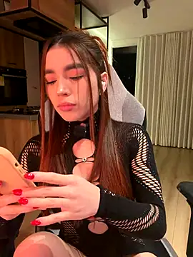 carolynnetrujillo online show from 01-06-26, 03:32