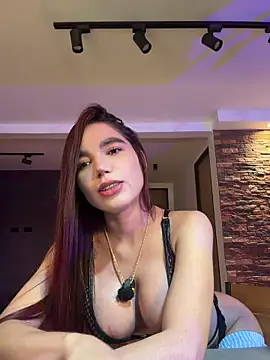 carolynnetrujillo online show from 05-18-26, 04:07