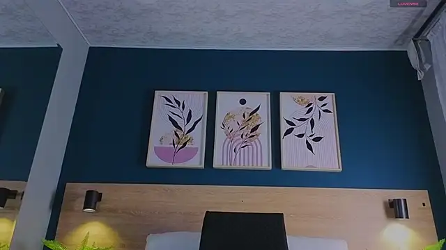 GabyPetit online show from 09-22-25, 08:00