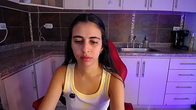 Snapshot of anna_alvarez chatting on 07-14-26, 11:38 anna alvarez online show from 07-14-26, 11:38