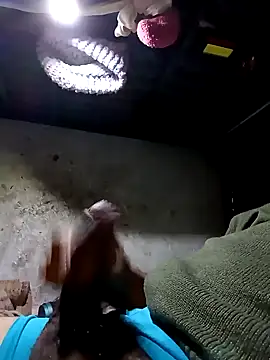 Snapshot of rayhot69 chatting on 12-25-24, 12:05 rayhot69 online show from 12-25-24, 12:05