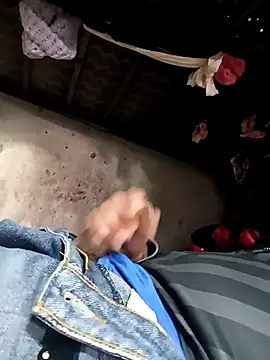 Snapshot of rayhot69 chatting on 02-11-25, 05:29 rayhot69 online show from 02-11-25, 05:29