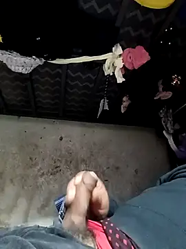 Snapshot of rayhot69 chatting on 02-20-25, 04:03 rayhot69 online show from 02-20-25, 04:03