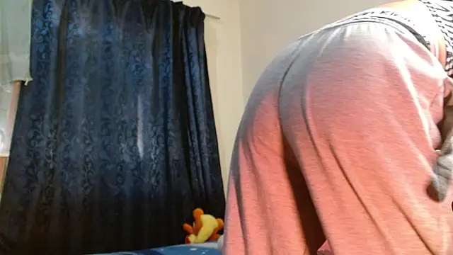 fenixmfx19 online show from 04-07-26, 07:03