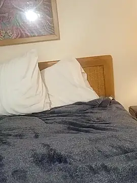 Snapshot of dcrick978 chatting on 10-23-25, 12:21 dcrick978 online show from 10-23-25, 12:21