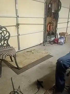 Snapshot of dcrick978 chatting on 11-12-25, 02:45 dcrick978 online show from 11-12-25, 02:45