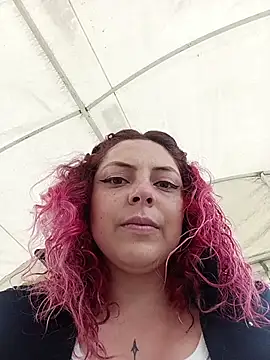 Snapshot of madelaine- chatting on 07-03-26, 06:25 madelaine- online show from 07-03-26, 06:25