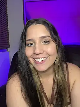 Snapshot of valentina_jonnes1 chatting on 03-07-25, 07:41 valentina jonnes1 online show from 03-07-25, 07:41