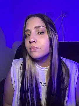 Snapshot of valentina_jonnes1 chatting on 03-24-26, 05:23 valentina jonnes1 online show from 03-24-26, 05:23