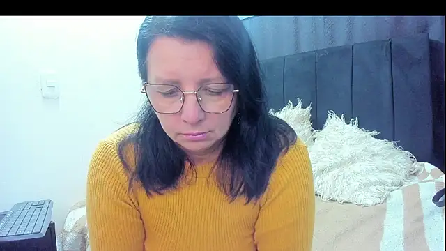 Evaaross 2345 online show from 02-02-26, 12:04