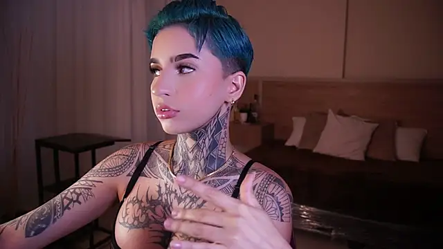 Snapshot of AliceShazaham_ chatting on 01-17-25, 06:26 AliceShazaham online show from 01-17-25, 06:26