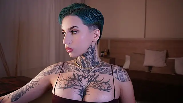 Snapshot of AliceShazaham_ chatting on 01-26-25, 06:38 AliceShazaham online show from 01-26-25, 06:38